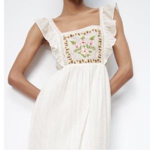 Zara Embroidered Maxi Dress | Size M